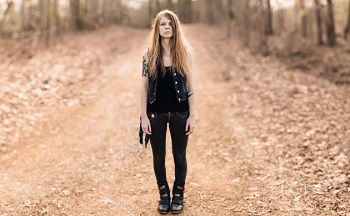 Sarah Shook and the Disarmers